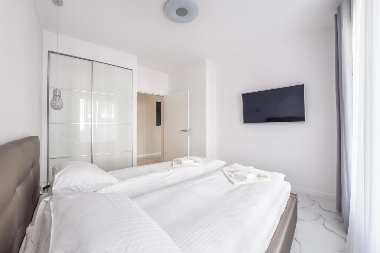 Luxury Long Island Suite Gdańsk Extérieur photo