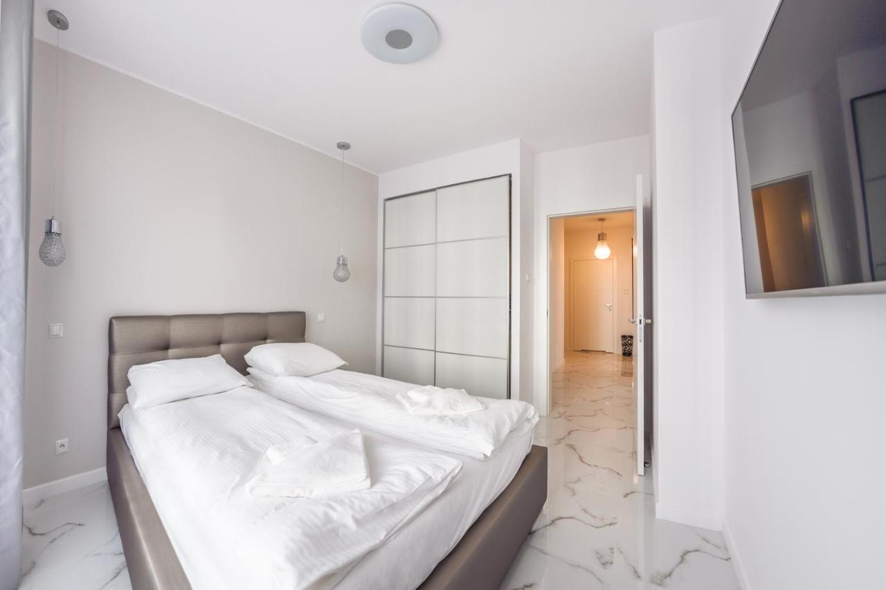 Luxury Long Island Suite Gdańsk Extérieur photo