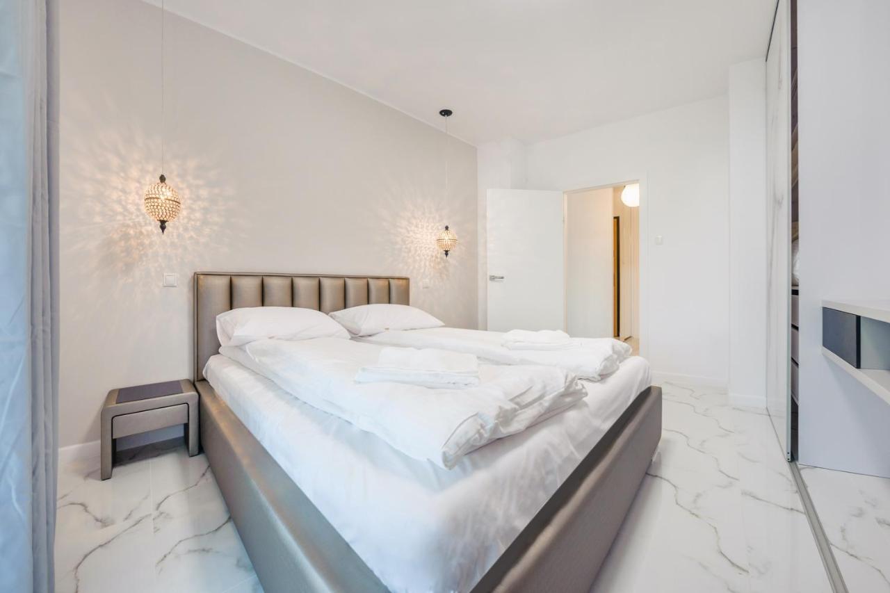 Luxury Long Island Suite Gdańsk Extérieur photo