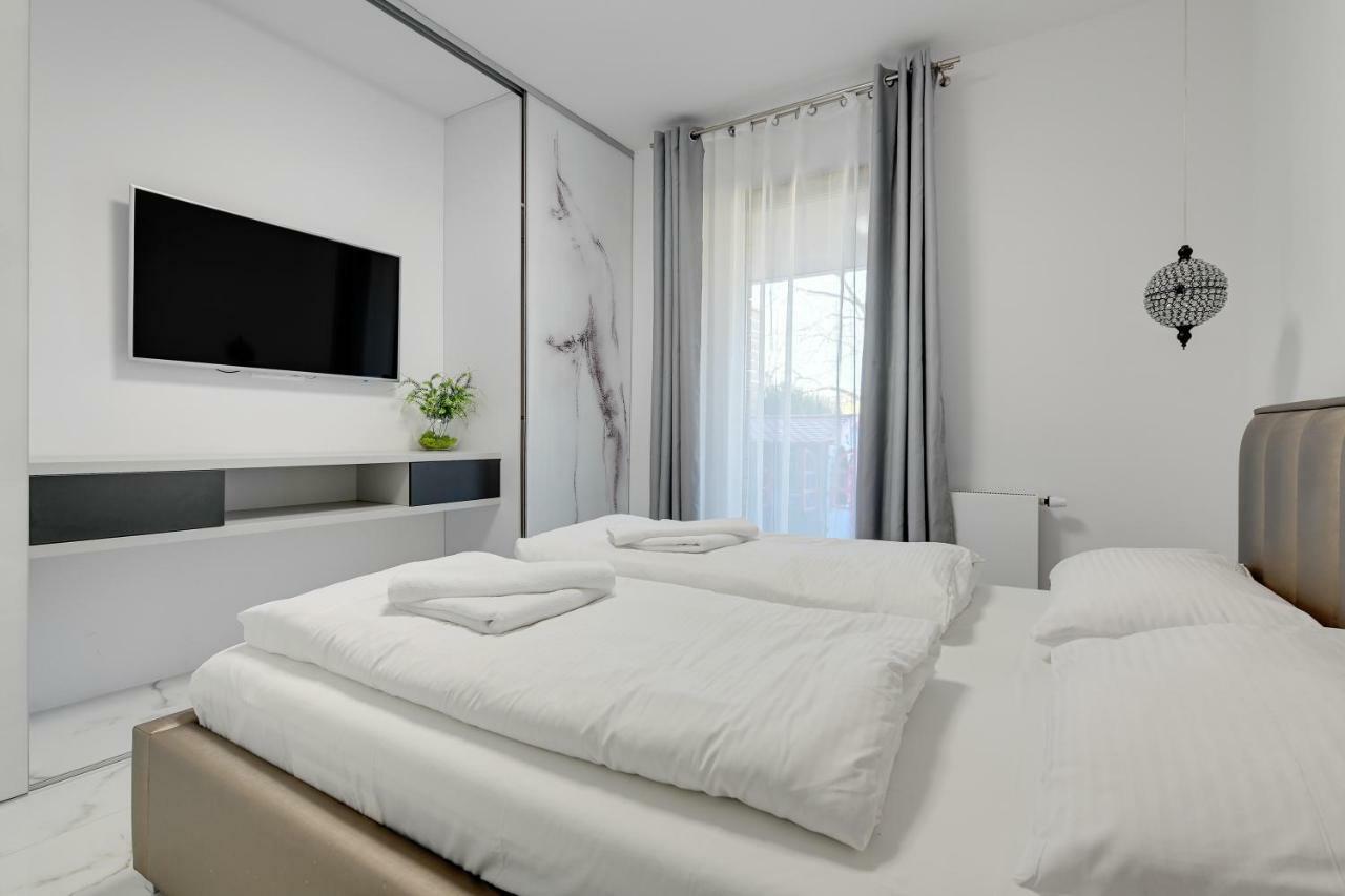 Luxury Long Island Suite Gdańsk Extérieur photo